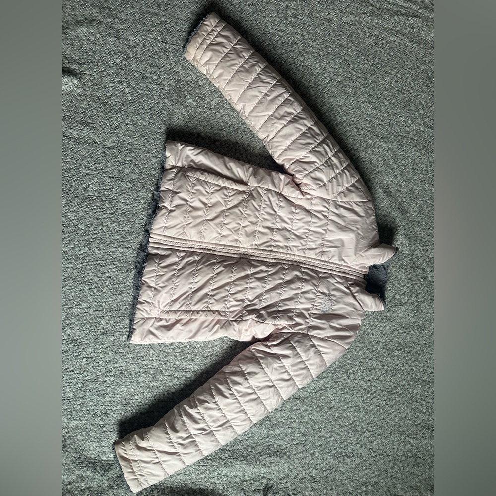 Girl’s reversible north face jacket Size M Pink